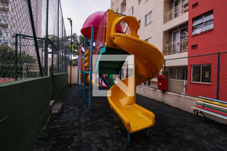 Apartamento para alugar com 50m², 2 quartos e 1 vaga Apartamento para alugar com 50m², 2 quartos e 1 vagaÁrea comum - Playground