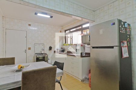 Casa à venda com 216m², 3 quartos e 2 vagasCozinha