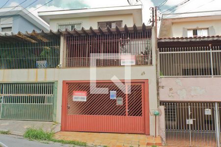 Casa à venda com 216m², 3 quartos e 2 vagasFachada