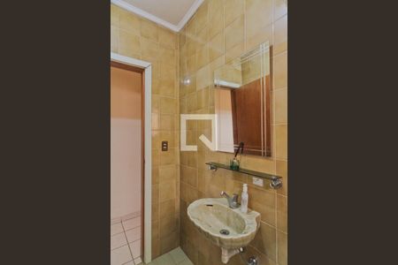 Lavabo de casa à venda com 3 quartos, 216m² em Parque Maria Domitila, São Paulo