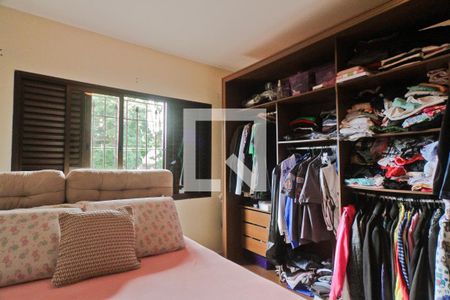 Casa à venda com 216m², 3 quartos e 2 vagasQuarto 1