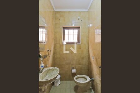 Lavabo de casa à venda com 3 quartos, 216m² em Parque Maria Domitila, São Paulo