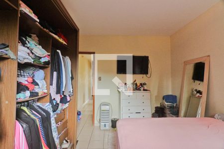 Casa à venda com 216m², 3 quartos e 2 vagasQuarto 1