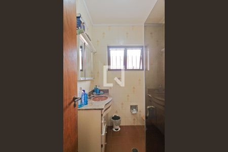 Casa à venda com 216m², 3 quartos e 2 vagasBanheiro