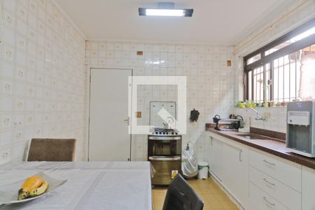 Casa à venda com 216m², 3 quartos e 2 vagasCozinha