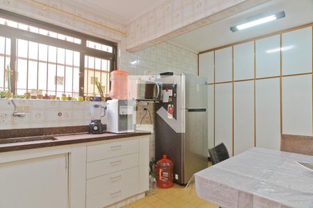 Casa à venda com 216m², 3 quartos e 2 vagasCozinha