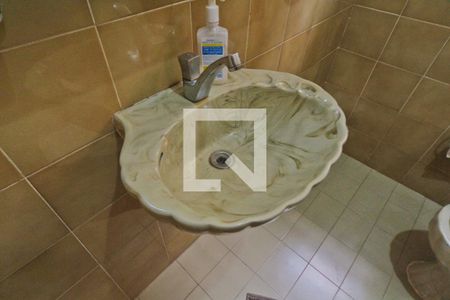Lavabo de casa à venda com 3 quartos, 216m² em Parque Maria Domitila, São Paulo