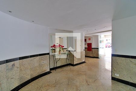 Apartamento à venda com 66m², 2 quartos e 1 vaga Apartamento à venda com 66m², 2 quartos e 1 vagaHall social
