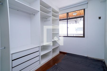 Quarto 1 de apartamento para alugar com 4 quartos, 160m² em Icaraí, Niterói