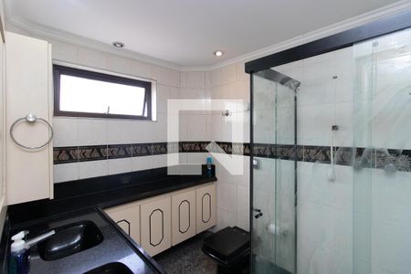 Apartamento à venda com 224m², 4 quartos e 4 vagasBanheiro da Suíte 2