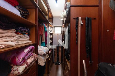 Apartamento à venda com 224m², 4 quartos e 4 vagasCloset