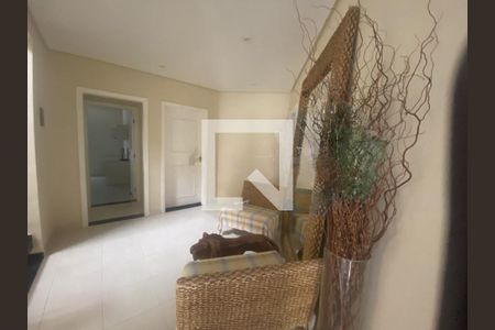Casa para alugar com 4 quartos, 280m² em Jardim da Saúde, São Paulo