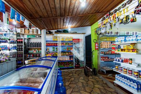 Casa à venda com 270m², 2 quartos e 1 vagaÁrea comum 