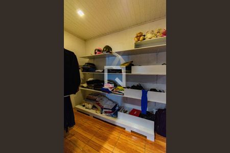 Casa à venda com 270m², 2 quartos e 1 vagaEscritório