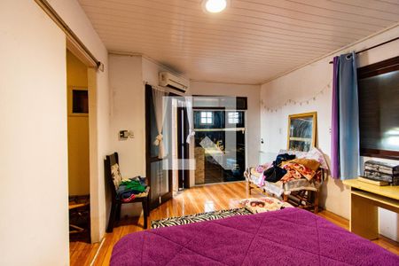 Casa à venda com 270m², 2 quartos e 1 vagaQuarto