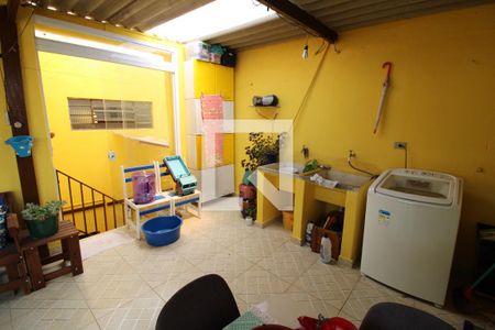 Casa à venda com 220m², 4 quartos e 1 vagaCasa 2 - Área de Serviço