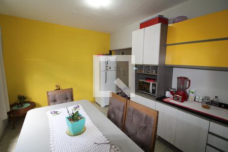 Casa à venda com 220m², 4 quartos e 1 vagaCasa 2 - Cozinha