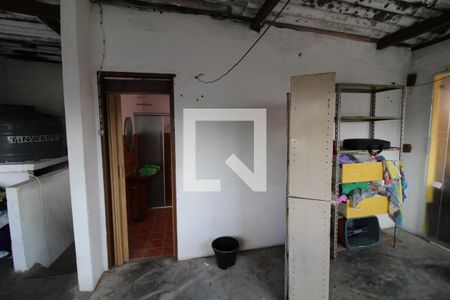 Casa à venda com 220m², 4 quartos e 1 vagaÁrea de Serviço