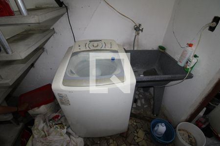 Casa à venda com 220m², 4 quartos e 1 vagaÁrea de Serviço