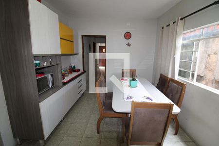 Casa à venda com 220m², 4 quartos e 1 vagaCasa 2 - Cozinha