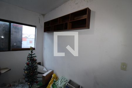 Casa à venda com 220m², 4 quartos e 1 vagaÁrea de Serviço