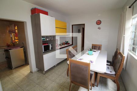 Casa à venda com 220m², 4 quartos e 1 vagaCasa 2 - Cozinha