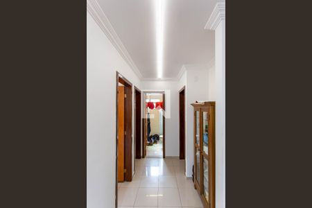 Corredor de apartamento à venda com 3 quartos, 91m² em Paquetá, Belo Horizonte