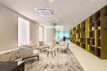 Studio à venda com 27m², 1 quarto e sem vagaÁrea comum - Hall Social