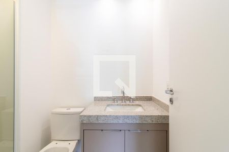 Banheiro de kitnet/studio à venda com 1 quarto, 27m² em Vila Nova Conceição, São Paulo