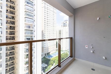 Varanda de kitnet/studio à venda com 1 quarto, 27m² em Vila Nova Conceição, São Paulo