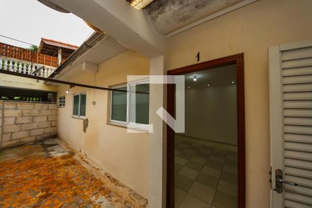 Casa para alugar com 200m², 2 quartos e 3 vagasÁrea externa