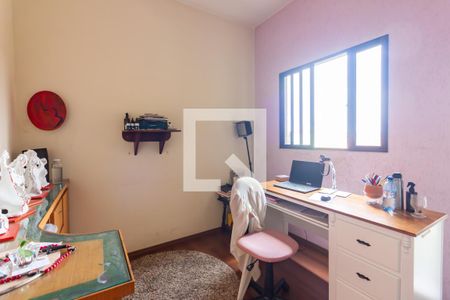 Casa à venda com 300m², 3 quartos e 2 vagasEscritório 