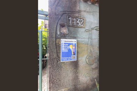 Casa à venda com 300m², 3 quartos e 2 vagasPlaca de Anuncio 