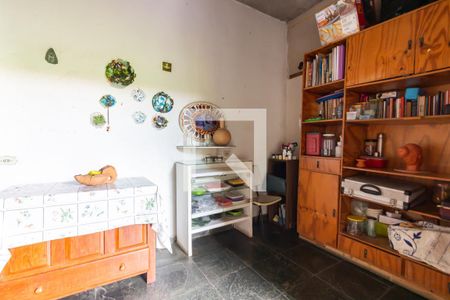 Casa à venda com 300m², 3 quartos e 2 vagasE