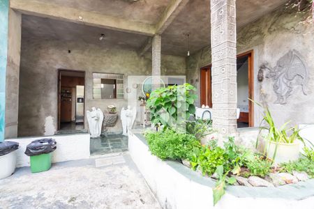 Casa à venda com 300m², 3 quartos e 2 vagasQuintal