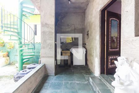 Casa à venda com 300m², 3 quartos e 2 vagasQuintal