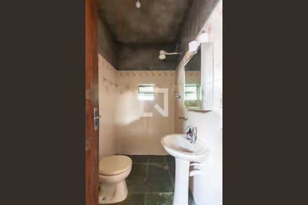 Casa à venda com 300m², 3 quartos e 2 vagasBanheiro 3