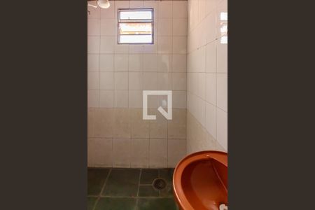 Casa à venda com 300m², 3 quartos e 2 vagasBanheiro 1