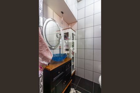 Casa à venda com 300m², 3 quartos e 2 vagasBanheiro 2