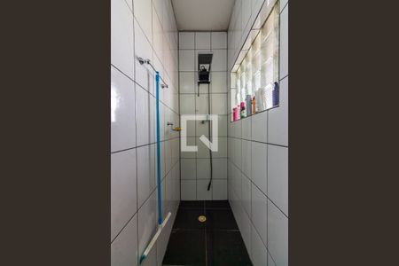 Casa à venda com 300m², 3 quartos e 2 vagasBanheiro 2