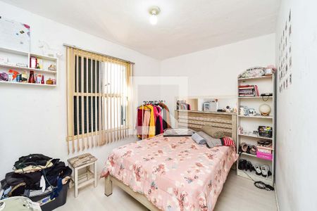 Quarto 1 de apartamento para alugar com 2 quartos, 51m² em Rubem Berta, Porto Alegre