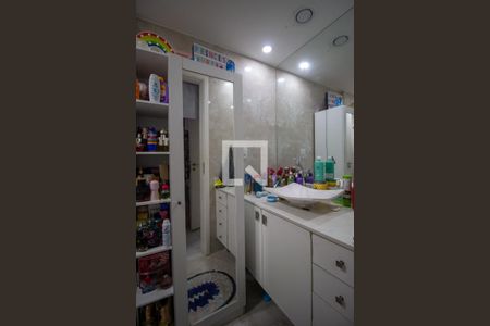 Apartamento à venda com 89m², 3 quartos e 2 vagas Apartamento à venda com 89m², 3 quartos e 2 vagasBanheiro da Suíte 2