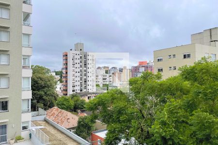 Vista do Quarto de apartamento para alugar com 2 quartos, 65m² em Passo da Areia, Porto Alegre