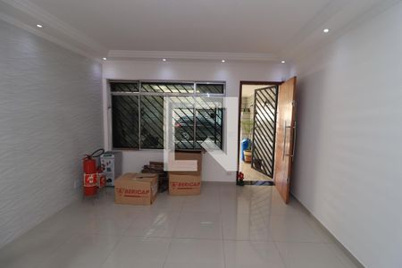 Sala de casa à venda com 2 quartos, 140m² em Chácara Califórnia, São Paulo