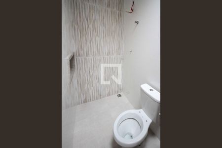 Casa à venda com 115m², 3 quartos e 2 vagas Casa à venda com 115m², 3 quartos e 2 vagasBanheiro da Suíte