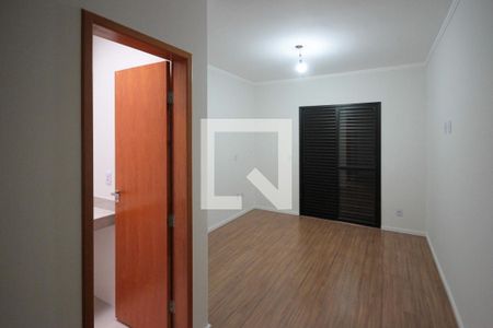 Casa à venda com 115m², 3 quartos e 2 vagas Casa à venda com 115m², 3 quartos e 2 vagasSuíte