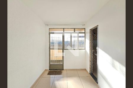 Sala de apartamento para alugar com 1 quarto, 36m² em Vila Emil, Mesquita