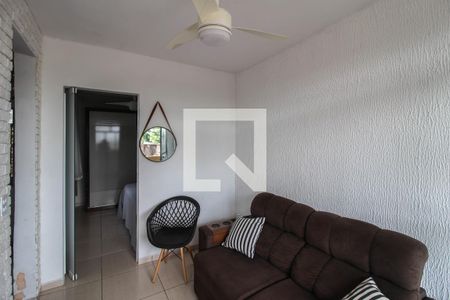 Sala de apartamento para alugar com 1 quarto, 36m² em Vila Emil, Mesquita