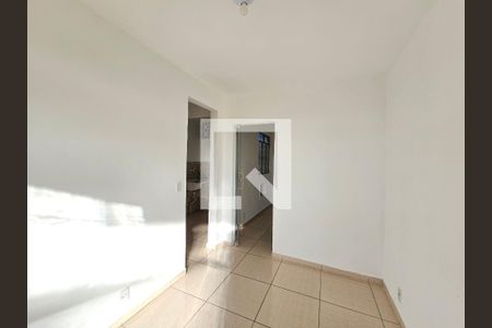 Sala de apartamento para alugar com 1 quarto, 36m² em Vila Emil, Mesquita