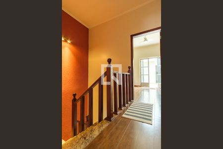 Casa à venda com 293m², 3 quartos e 5 vagasEscada